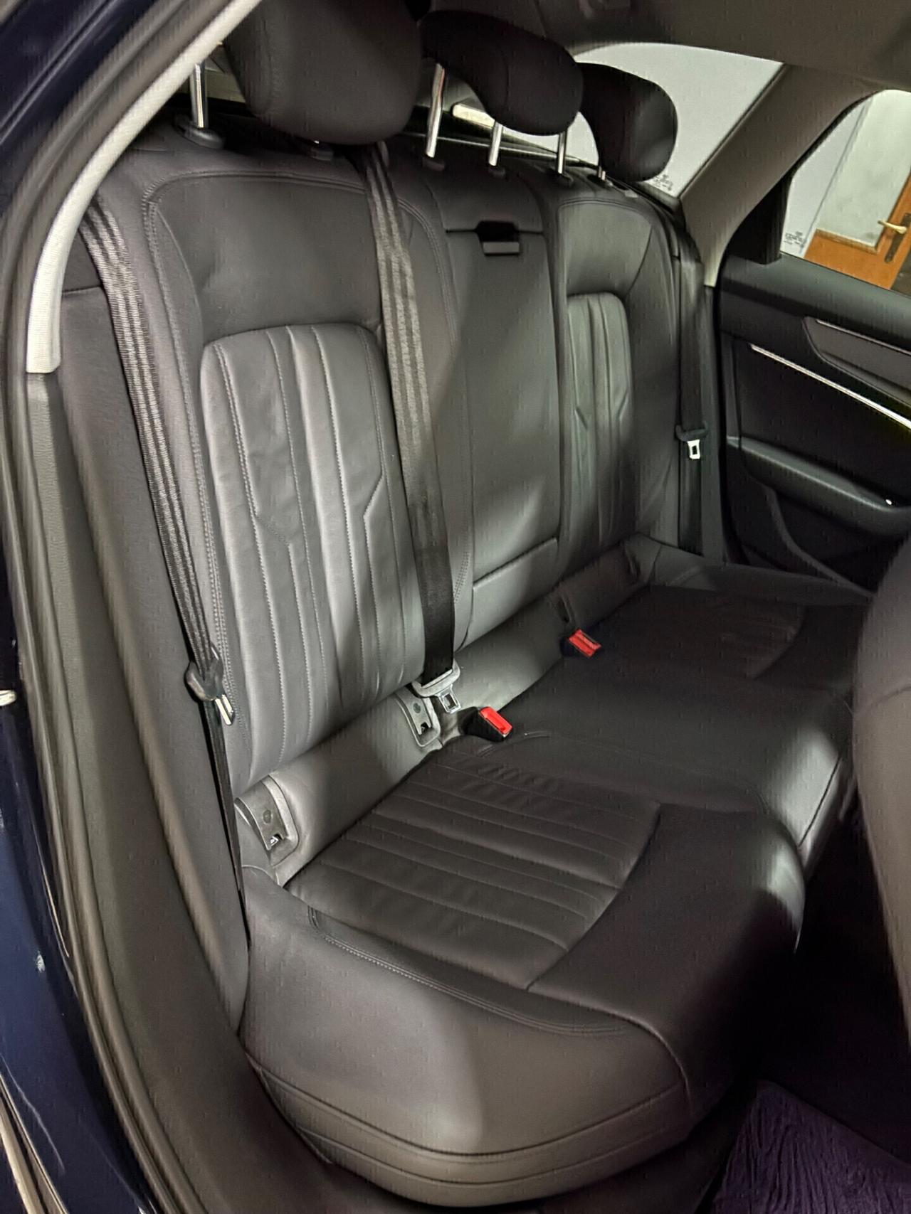 Audi A6 Avant 40 2.0 TDI 204cv S tronic