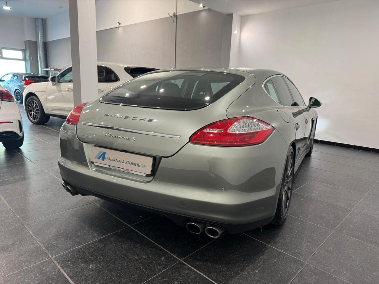 Porsche Panamera 4.8 S