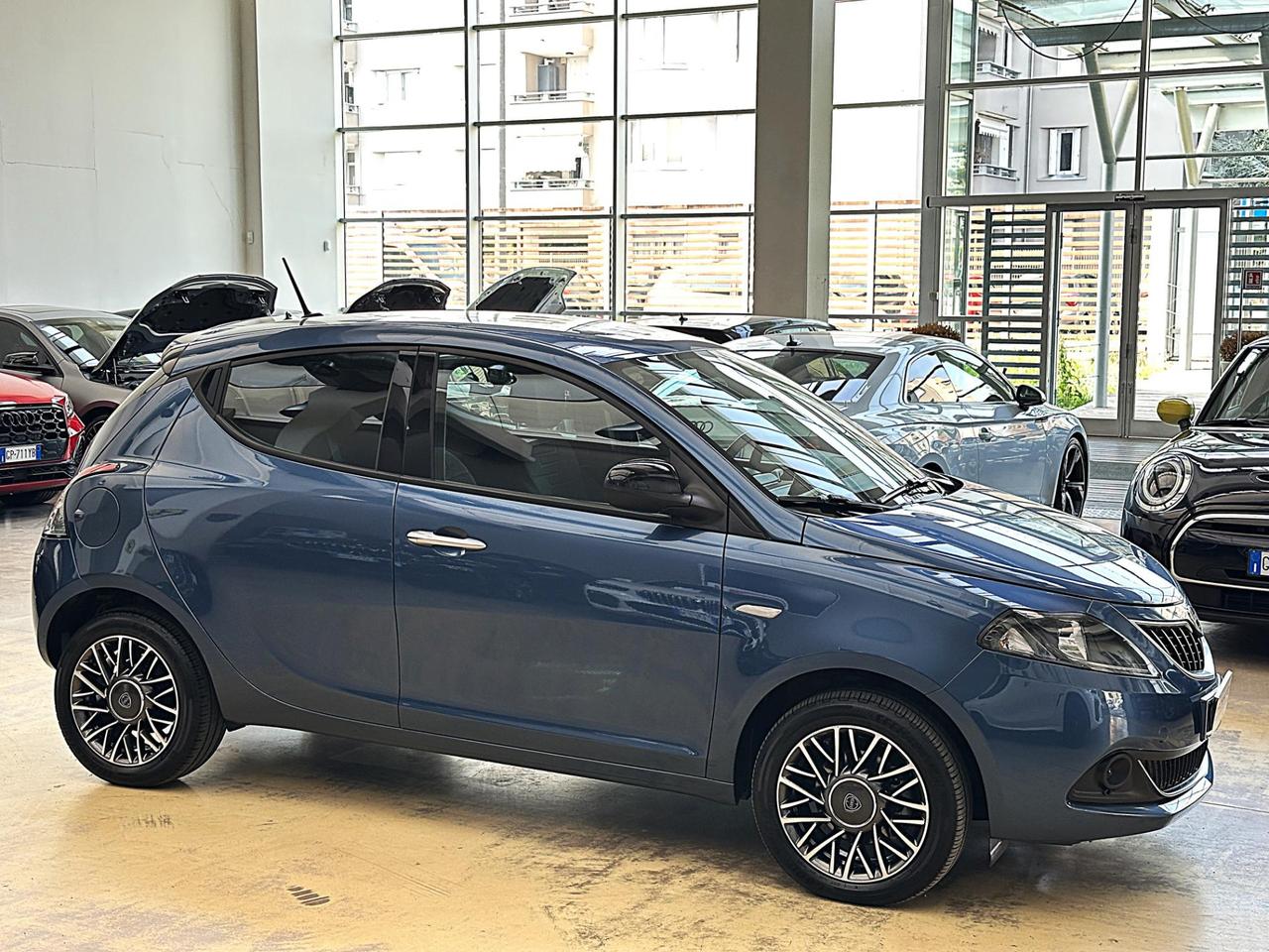 Lancia Ypsilon 1.0 firefly hybrid Gold Plus s&s 70cv 5p.ti-Camera-Carplay