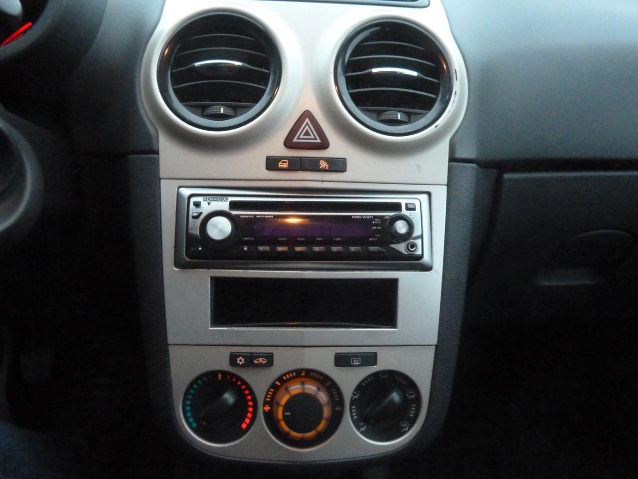 Opel Corsa 1.2 3 porte Club Ok Neopatentati