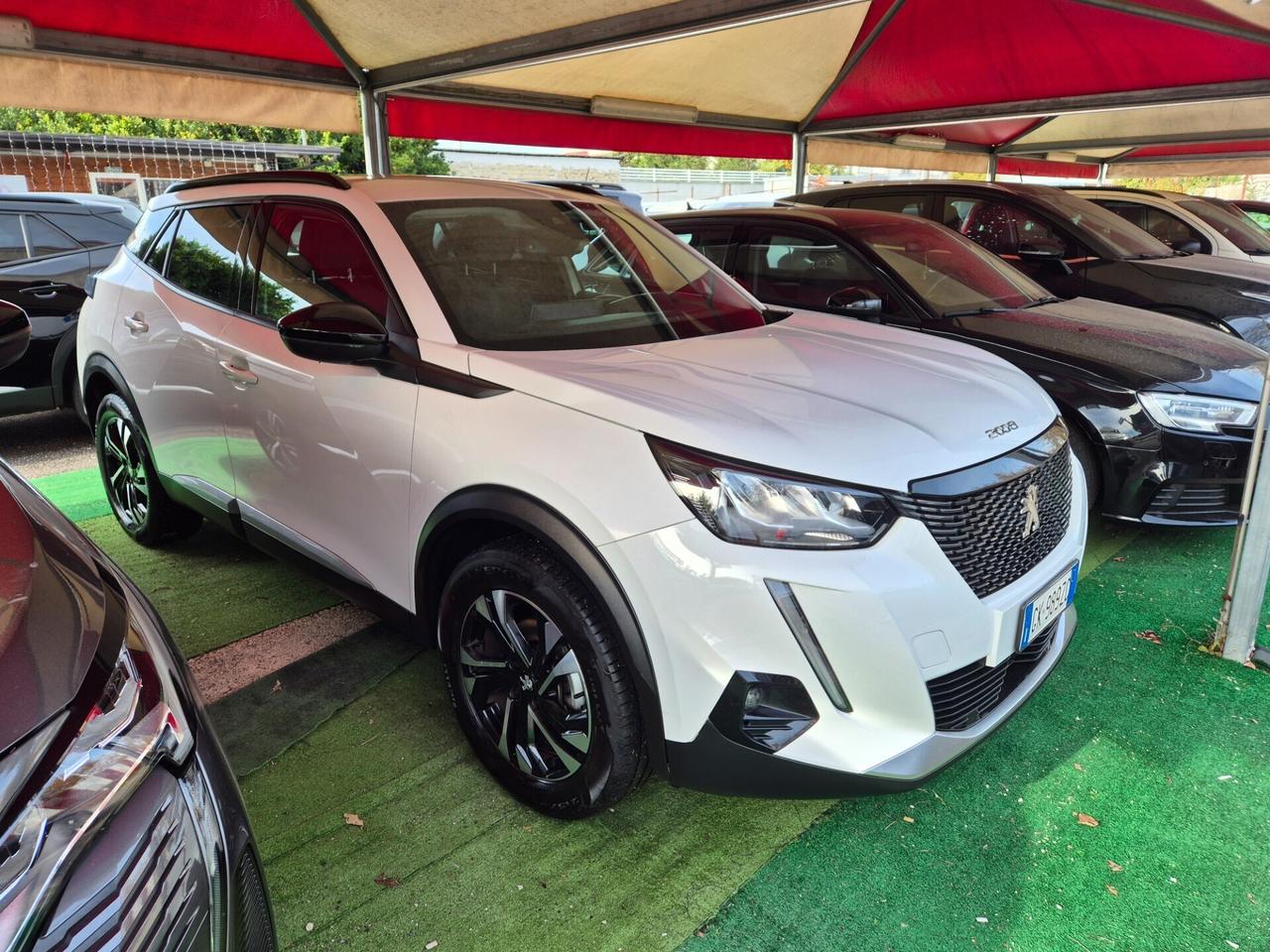 Peugeot 2008 BlueHDi 110 S&S Allure Pack