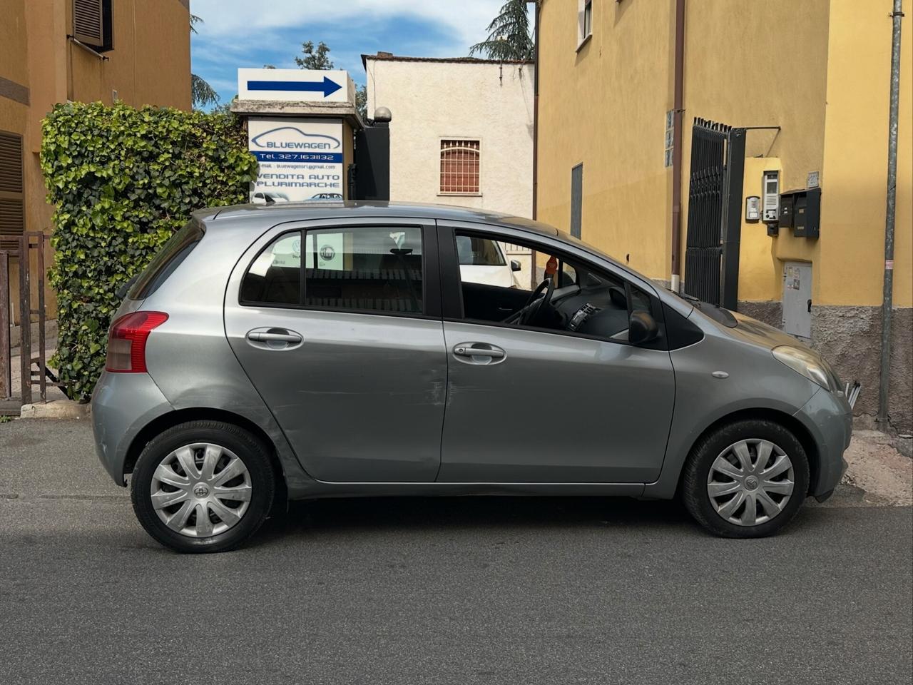 Toyota Yaris 1.3 Benzina 5 porte 87cv Ottima anche x NEOPATENTATI
