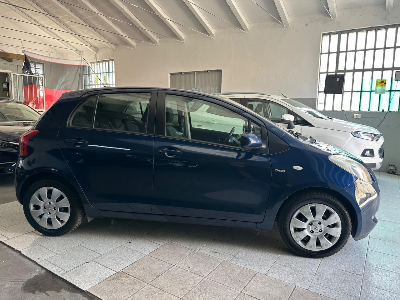 Toyota Yaris 1.4 D-4D 5 porte Sol