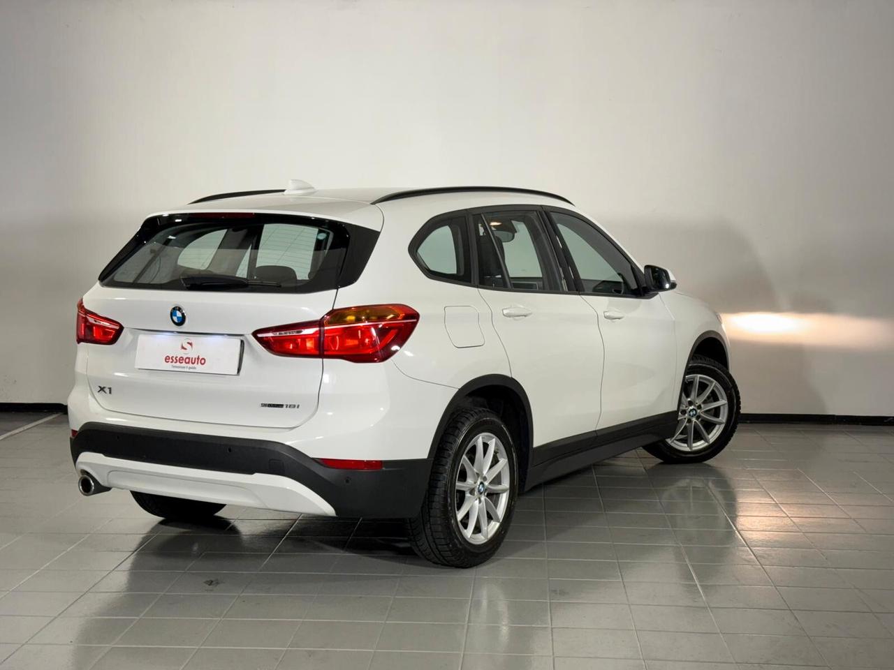 Bmw X1 sDrive18i Advantage