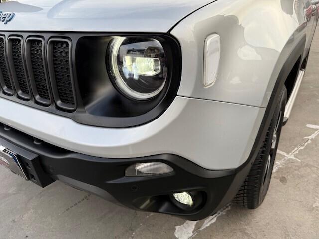Jeep Renegade 1.3 T4 240CV PHEV 4xe AT6 First Edit
