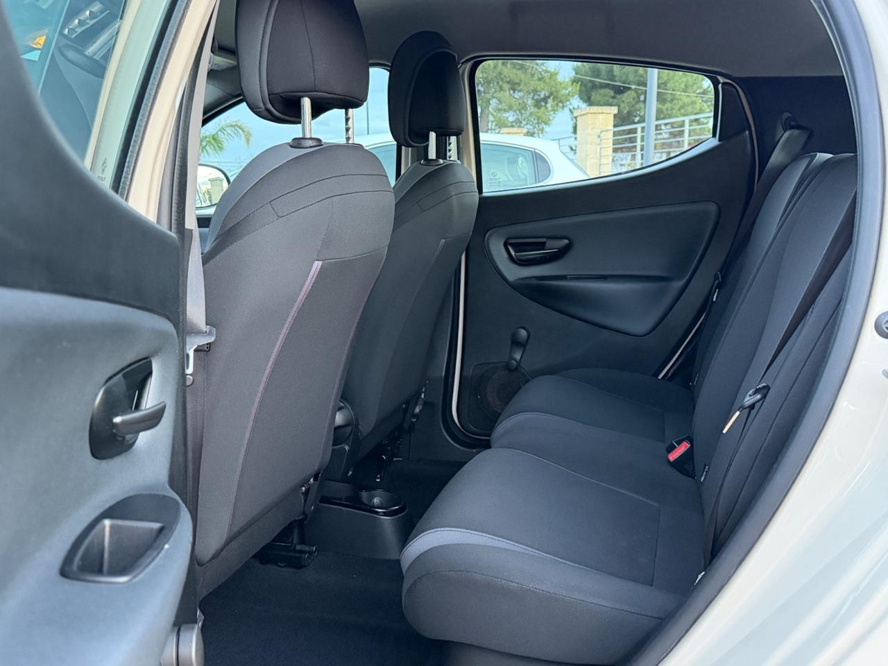 Lancia Ypsilon 1.2 69 CV 5 porte Gold