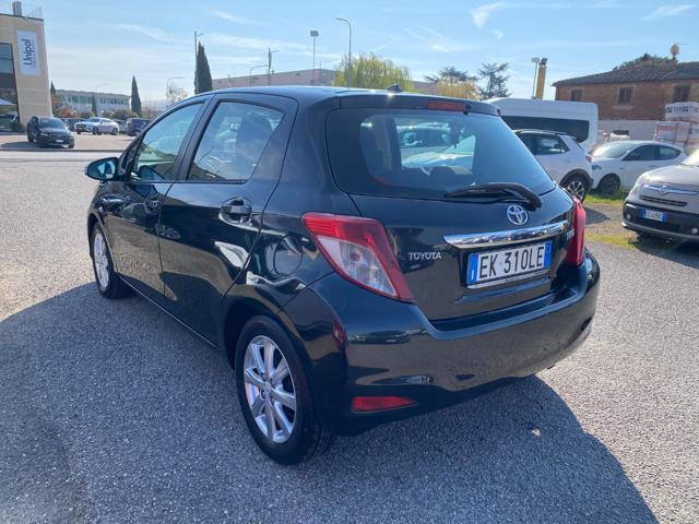 TOYOTA Yaris 1.0 5 porte Lounge