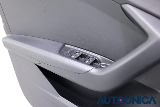AUDI A1 SPB 30 TFSI S TRONIC ADMIRED FARI LED