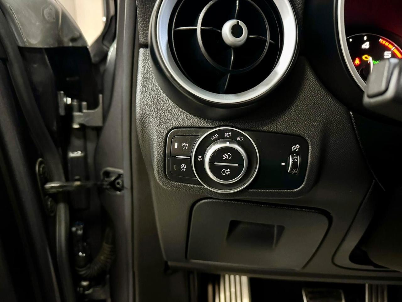 Alfa Stelvio 2.2 TD 210CV AT8 Q4 Veloce 2021