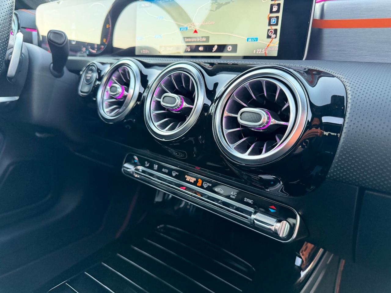 Mercedes CLA 200d 150CV Automatic Orange edition Tetto*Led*full