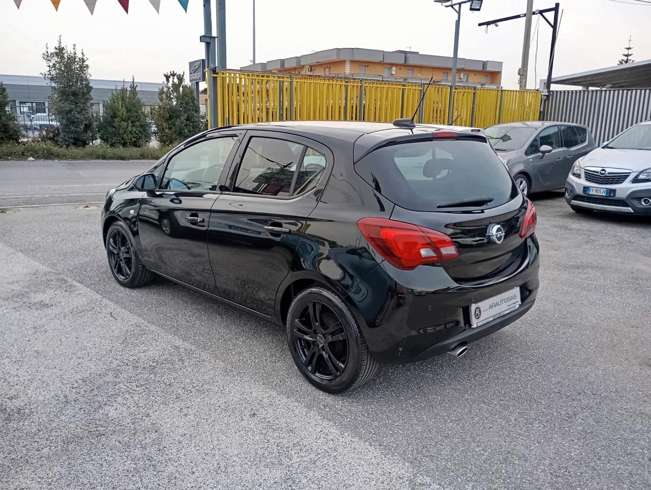 Opel Corsa 1.2 5 porte b-Color