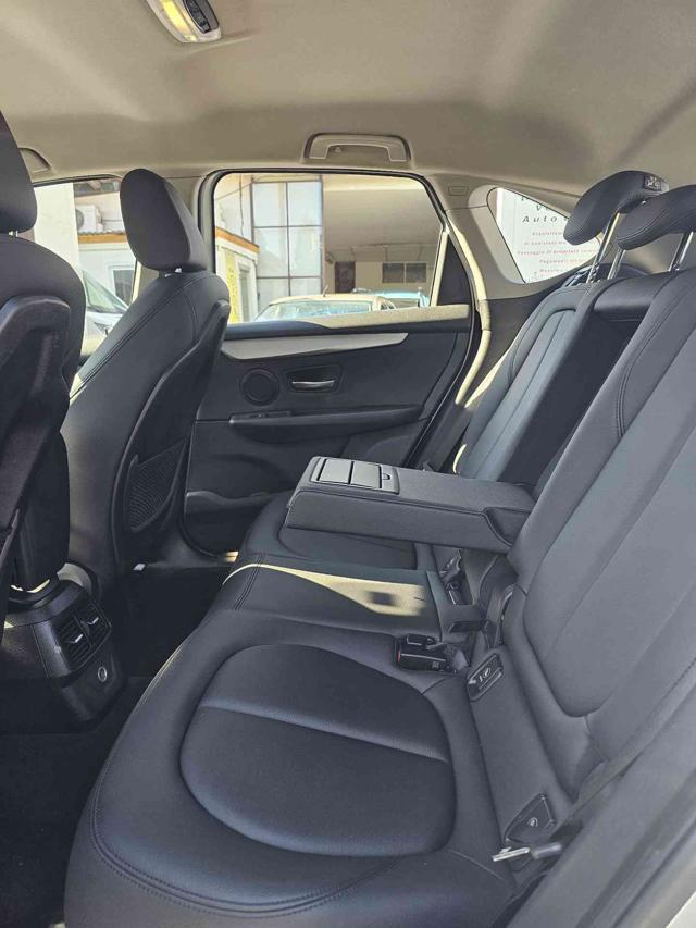 BMW 218 i Active Tourer Luxury
