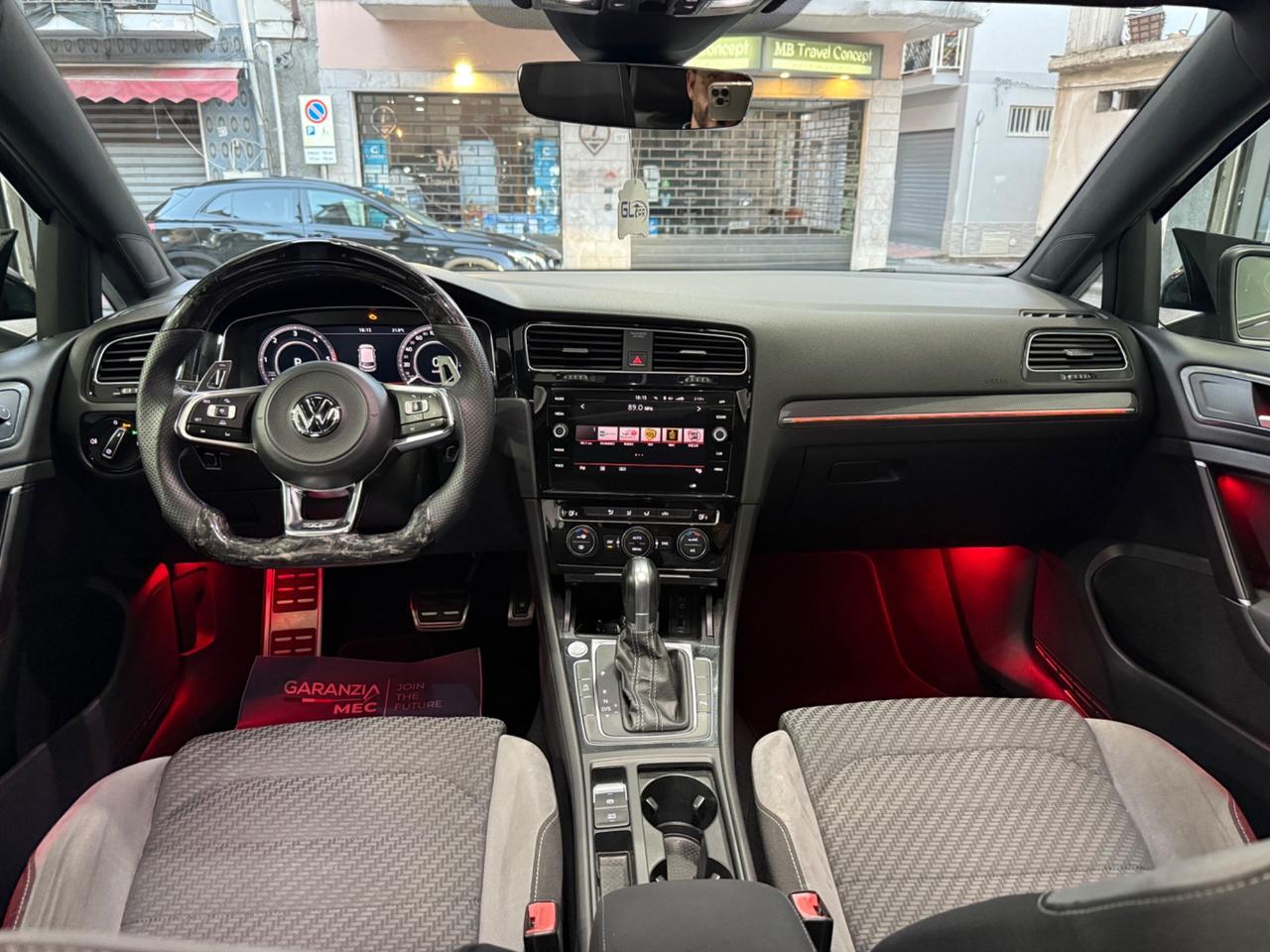 Volkswagen GOLF 1.6 TDI 115 CV DSG SPORT R LINE