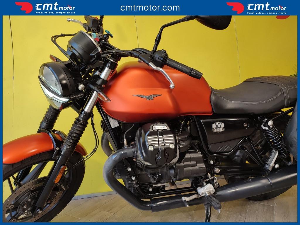 Moto Guzzi V7 - 2022