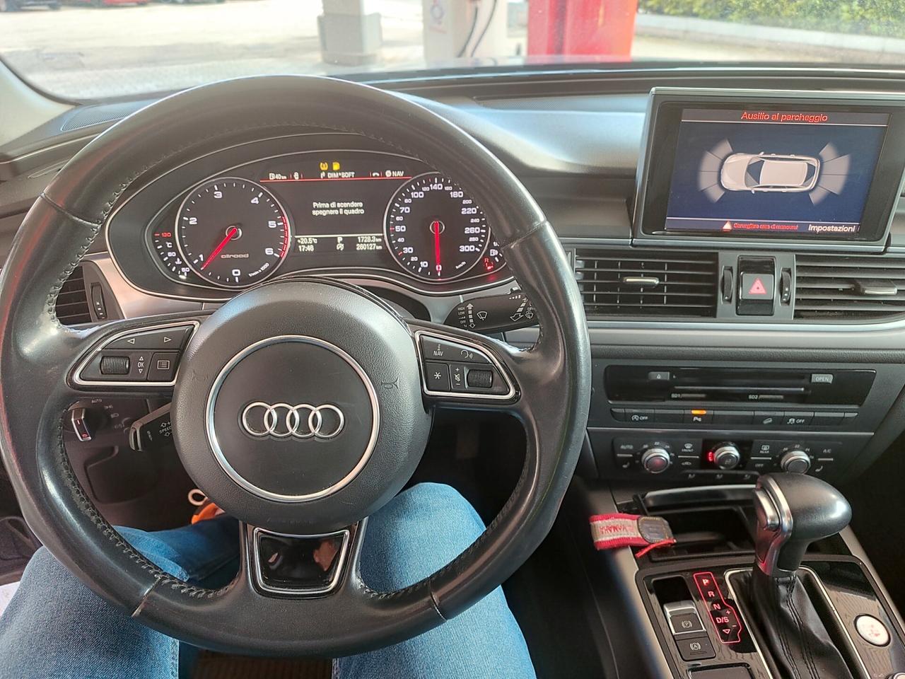 Audi A6 allroad QUATTRO anno 2015 promo