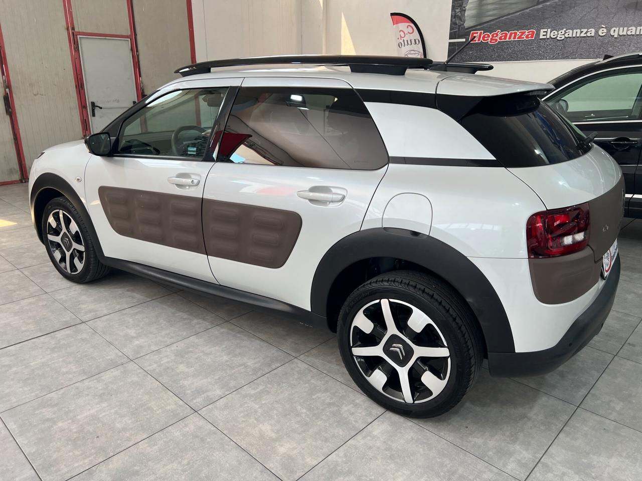 Citroen C4 Cactus 1.6 92 CV - ETG6 Shine - 2015