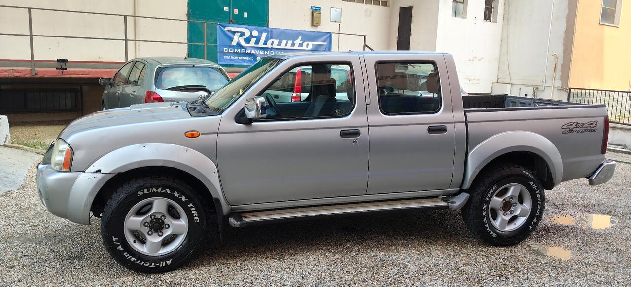 Nissan Navara 2.5 td Double Cab PICK UP