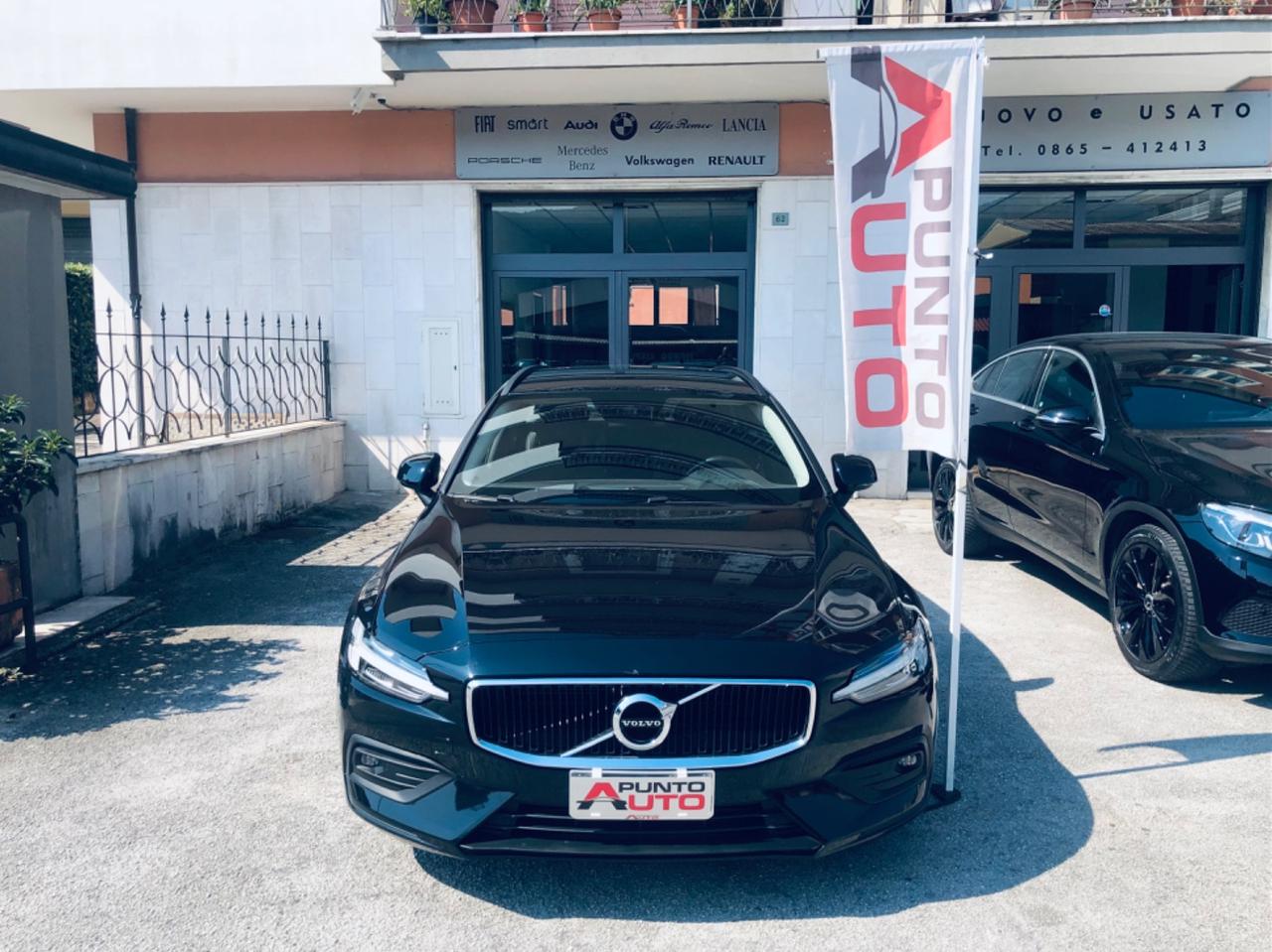 VOLVO V60 D3 Geartronic COCKPIT- CARPLAY