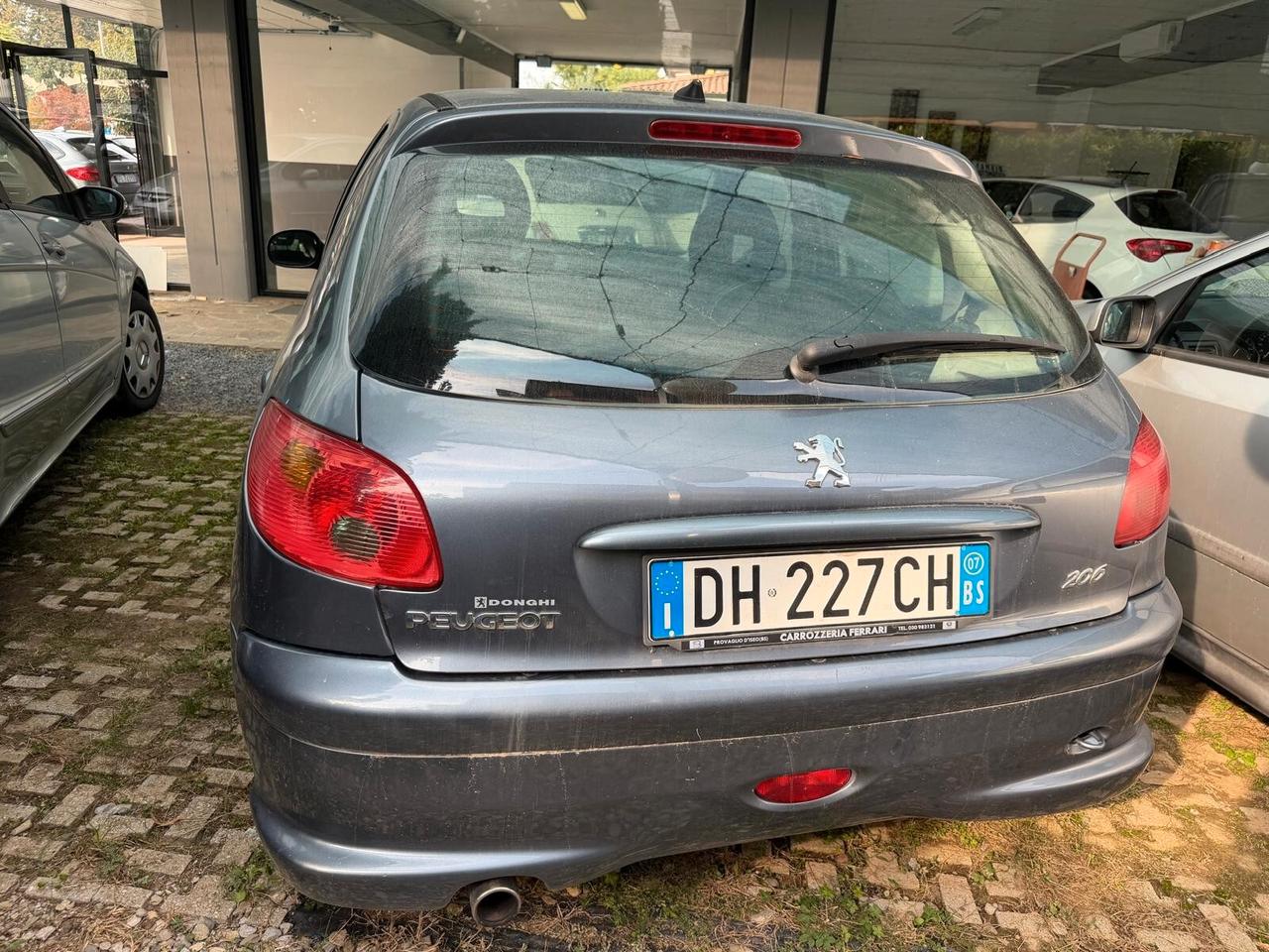 Peugeot 206 1.4 5p. Enfant Terrible NEOPATENTATI