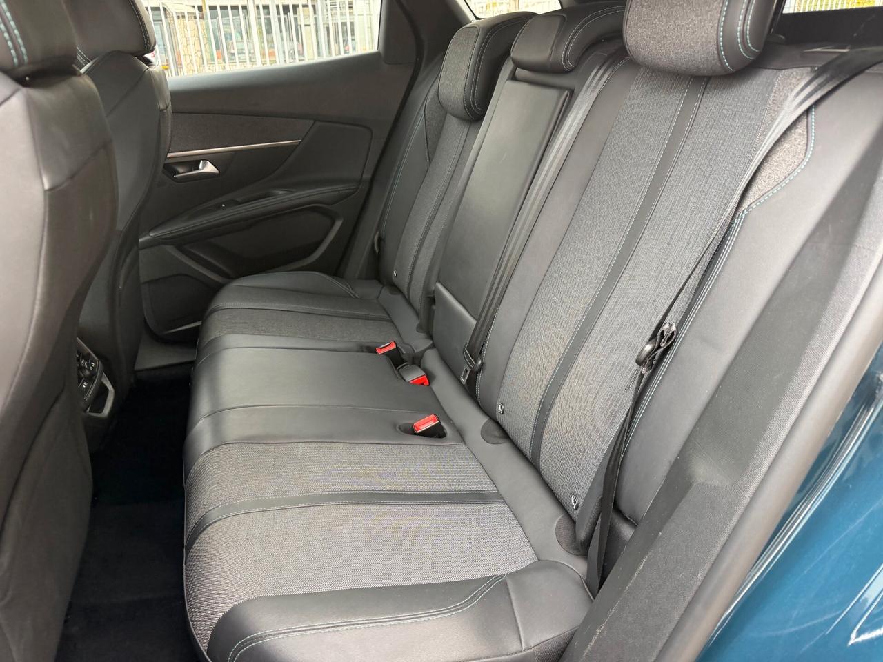 Peugeot 3008 BlueHDi 130 S&S EAT8 Allure Pack 2023