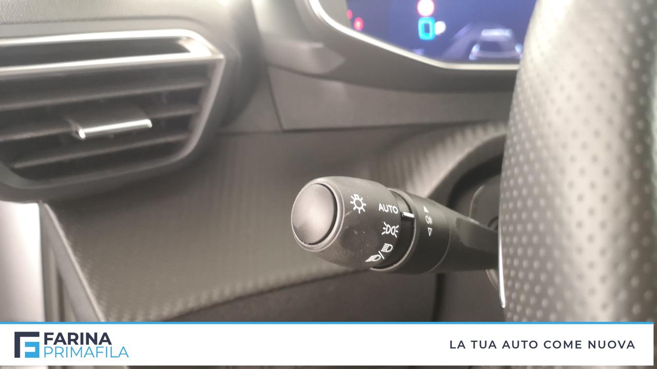 PEUGEOT 2008 II 2023 - 2008 gt hybrid 136