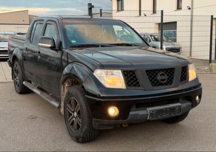Nissan Navara 2.5 dCi 2 porte King Cab Sport