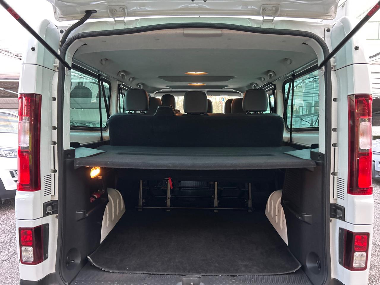 RENAULT Trafic passenger T29 1.6 dci 125cv L2H1 Zen(Comfort) Heavy E6