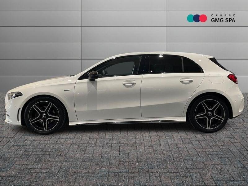 Mercedes-Benz Classe A A 180 d Premium Night edition Plus auto