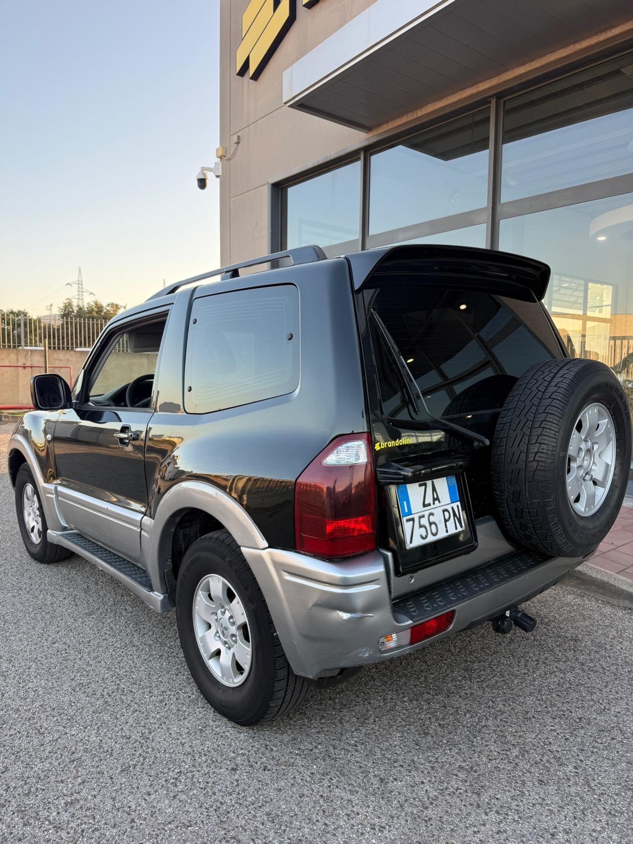Mitsubishi Pajero 3.2 16V DI-D 3p. GLX GANCIO TRAINO