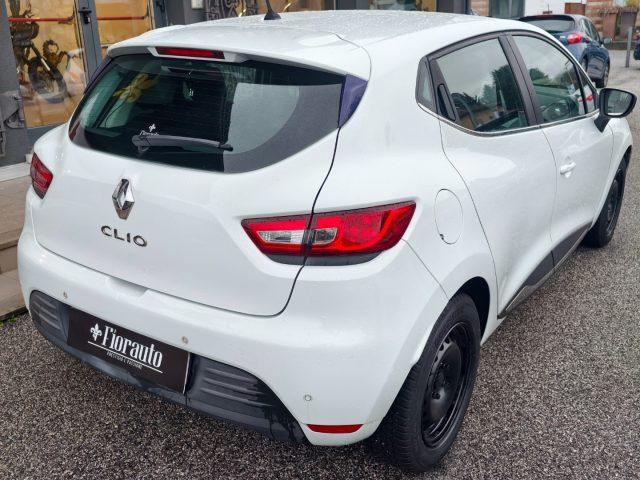RENAULT Clio 1.2 75CV 5p Intense