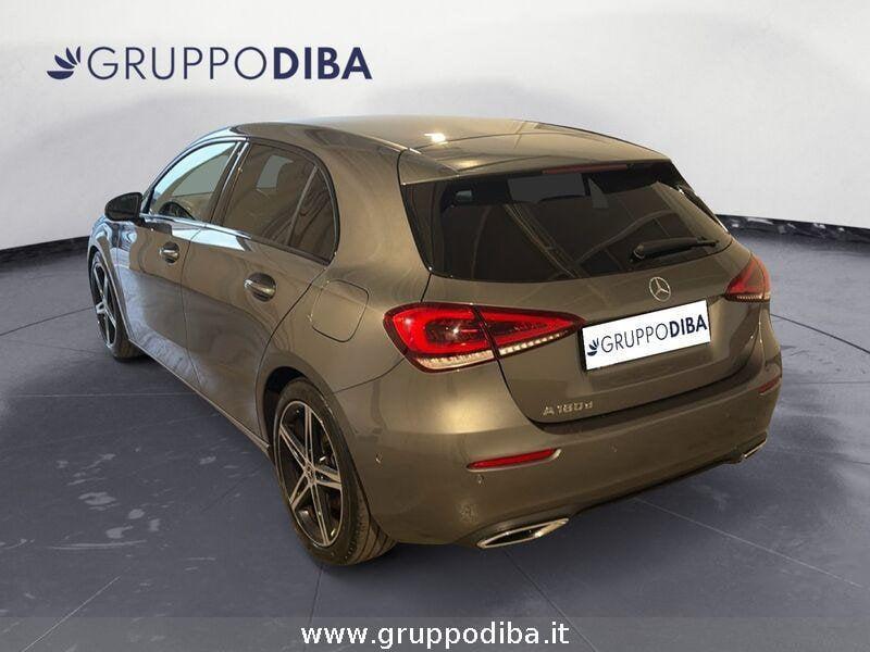 Mercedes-Benz Classe A - W177 2018 Diesel A 180 d Premium auto