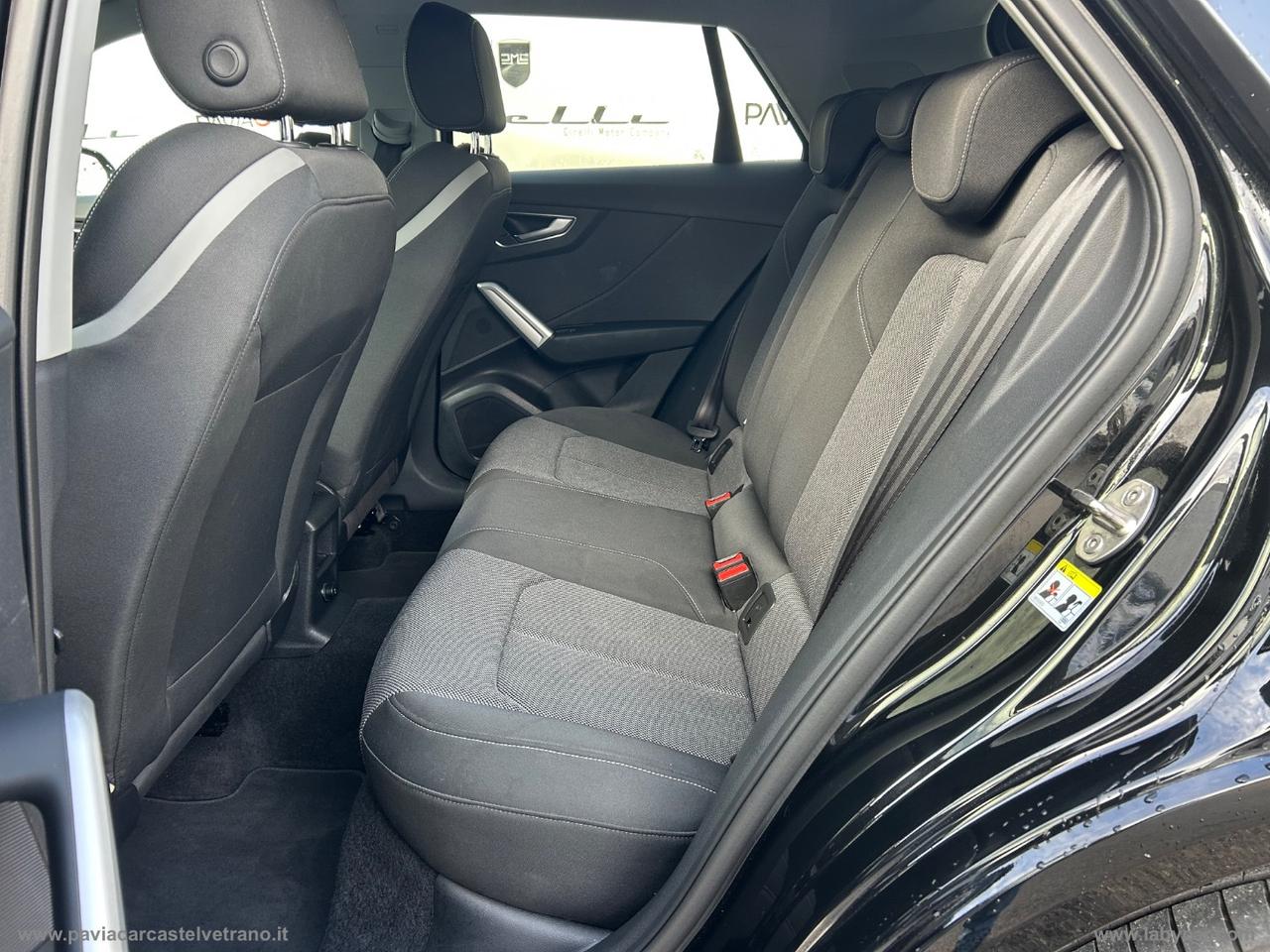 AUDI Q2 35 TFSI S tronic Identity Black