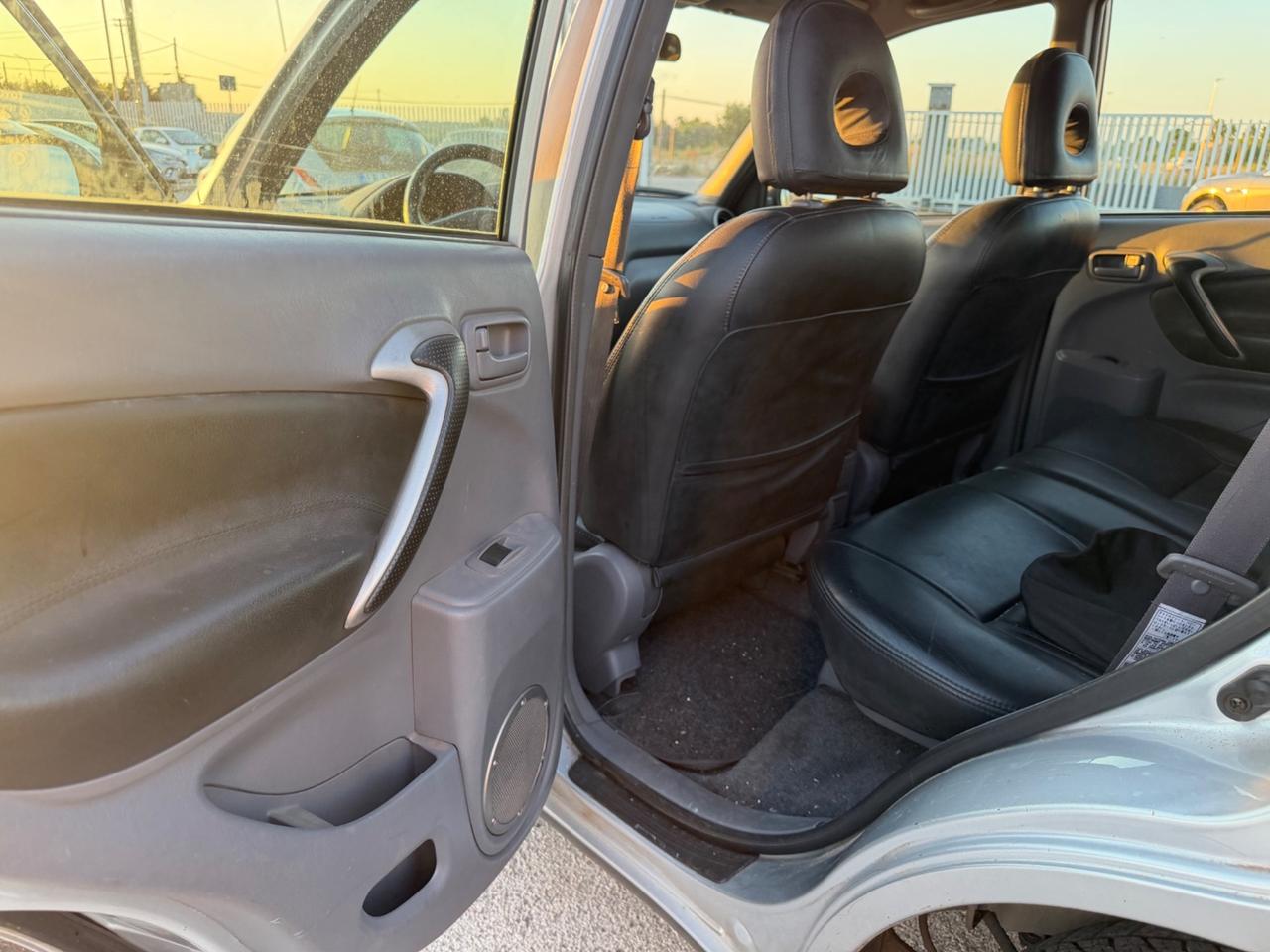 TOYOTA RAV4 2.0 TDI 115CV 4X4 5PORTE SOL PELLE