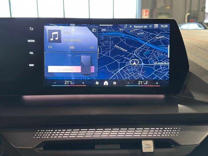 BMW Serie 1 120i 48V MSport mild hybrid automatica