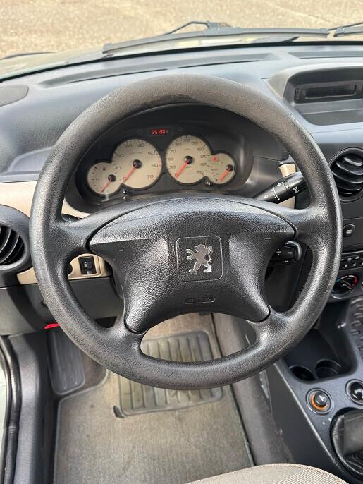 Peugeot Ranch 1.6 HDi 5p. Totem