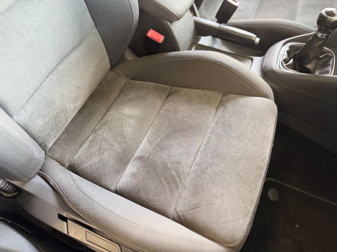 Volkswagen Golf 1.6 TDI DPF 5p. Highline