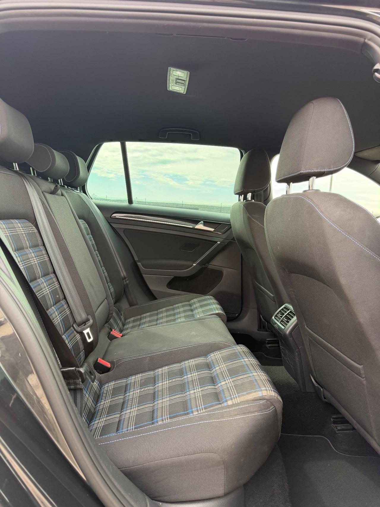 Volkswagen Golf GTE 1.4 TSI DSG 5p. Plug-In-Hybrid