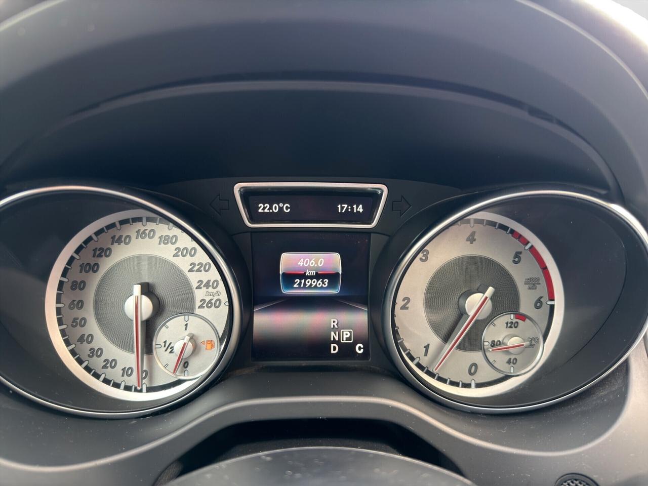 Mercedes-benz GLA 200d AUTOM/TETTO APRIBILE