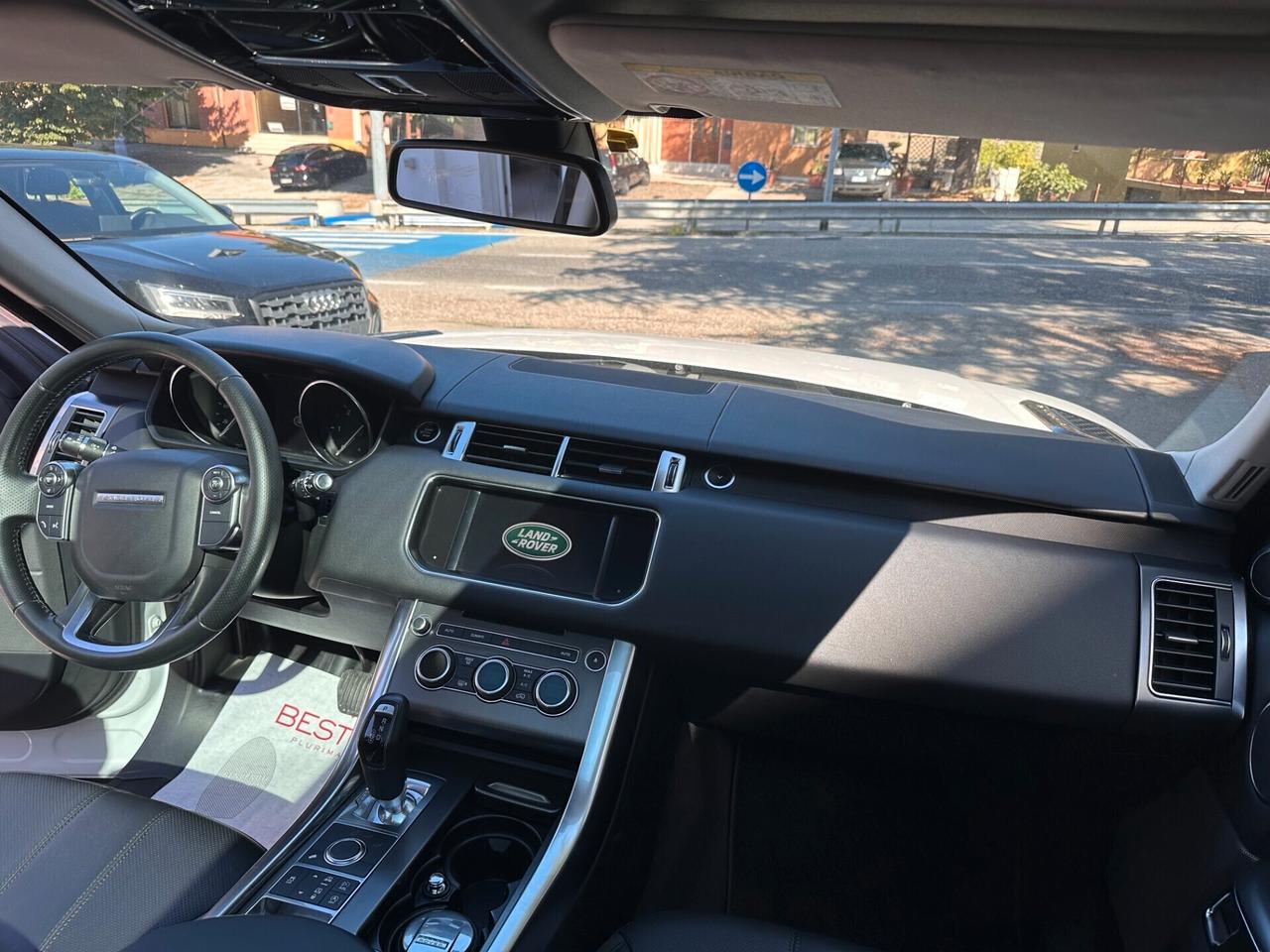 Land Rover Range Rover Sport Range Rover Sport 3.0 TDV6 HSE Dynamic PANORAMA / R22 / AIR SUSPENSION