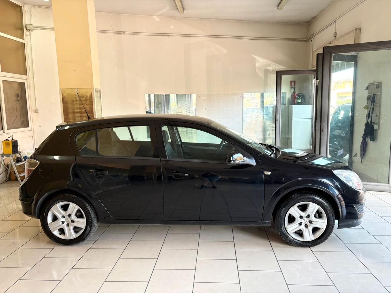 Opel Astra 1.4 GAS GPL-TECH 5 porte Enjoy