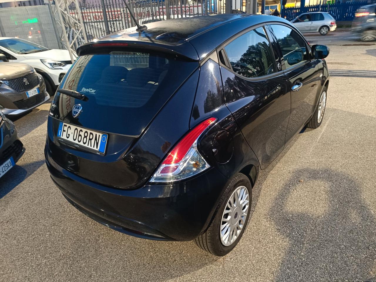 Lancia Ypsilon 1.2 69 CV 5 porte GPL Ecochic Gold