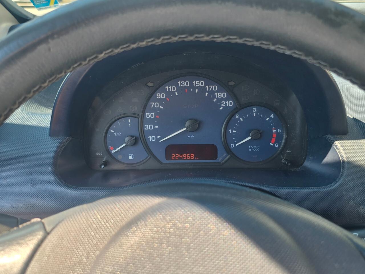 Peugeot 1007 1.4 HDi Trendy