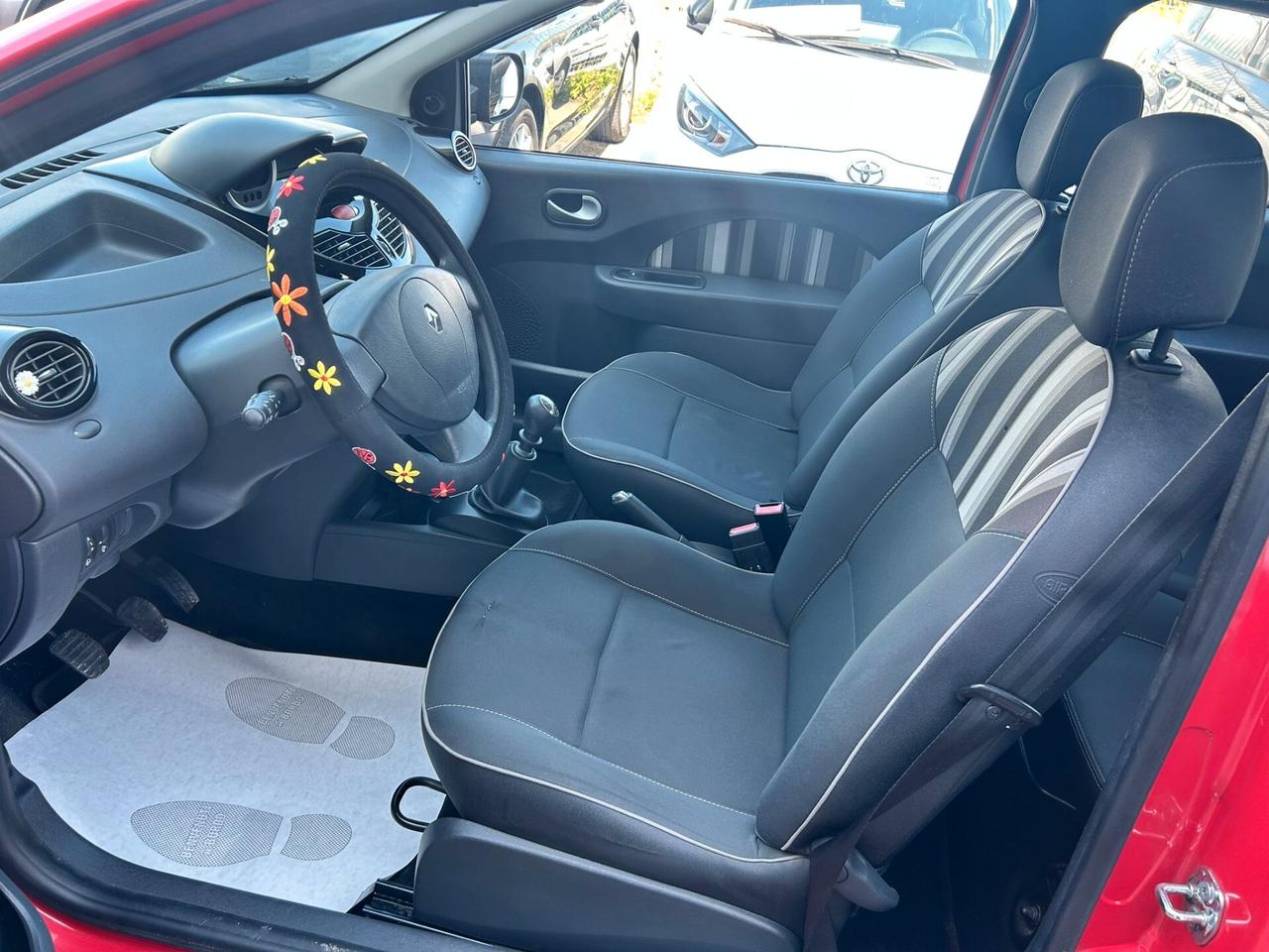 Renault Twingo 1.2B X NEOPATENTATI 2014