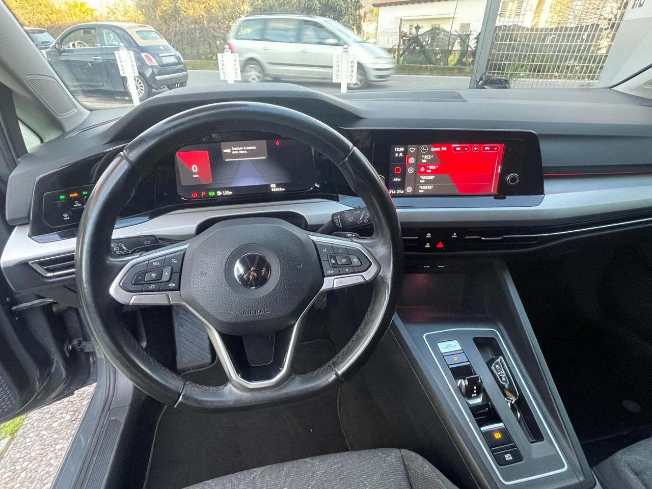 Volkswagen Golf 2.0 tdi Life 115cv dsg