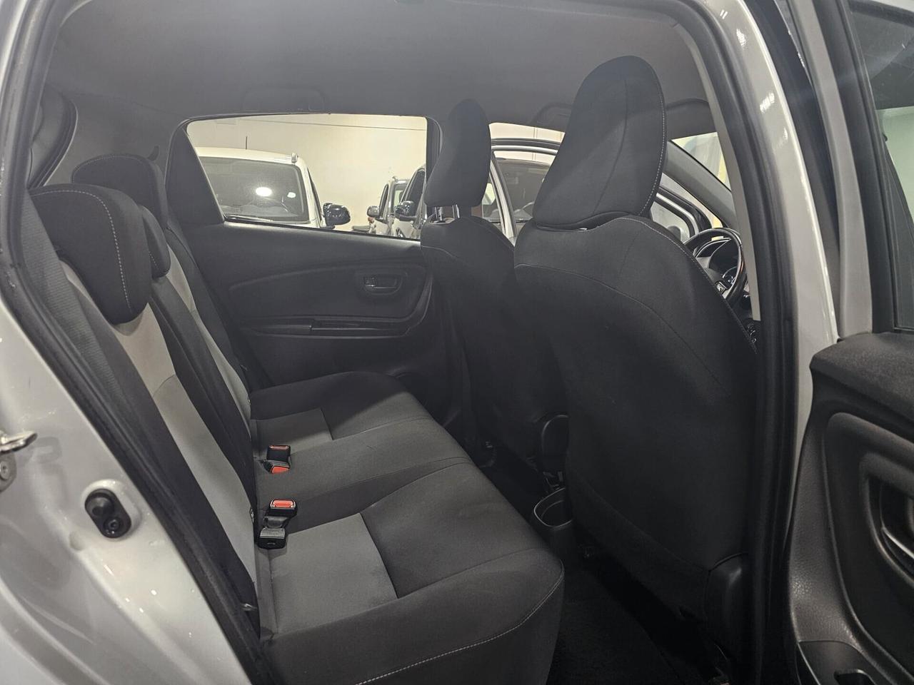 NUOVA TOYOTA YARIS 1.5 BENZ/GPL 110CV LOUNGE 2WD - IMPIANTO GPL BRC SCADENZA 2033