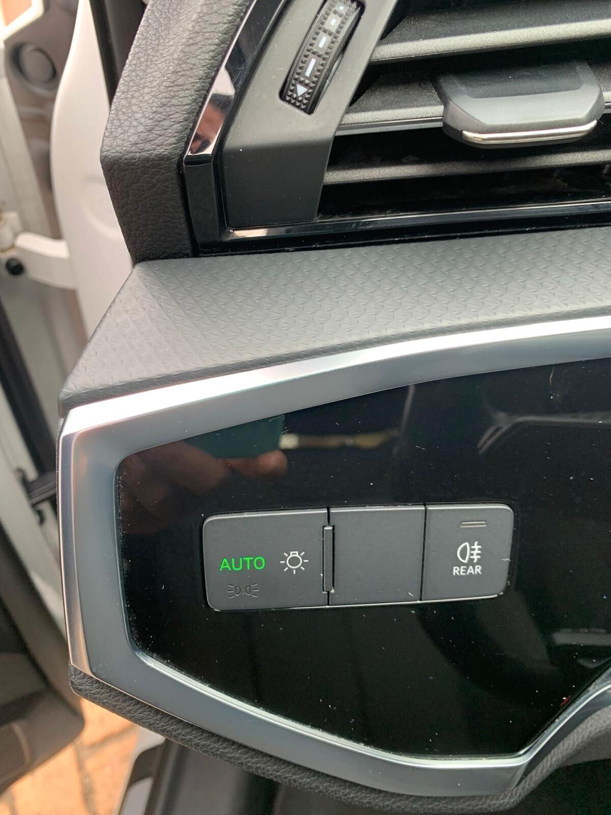 Audi Q3 35 TDI S tronic line edition