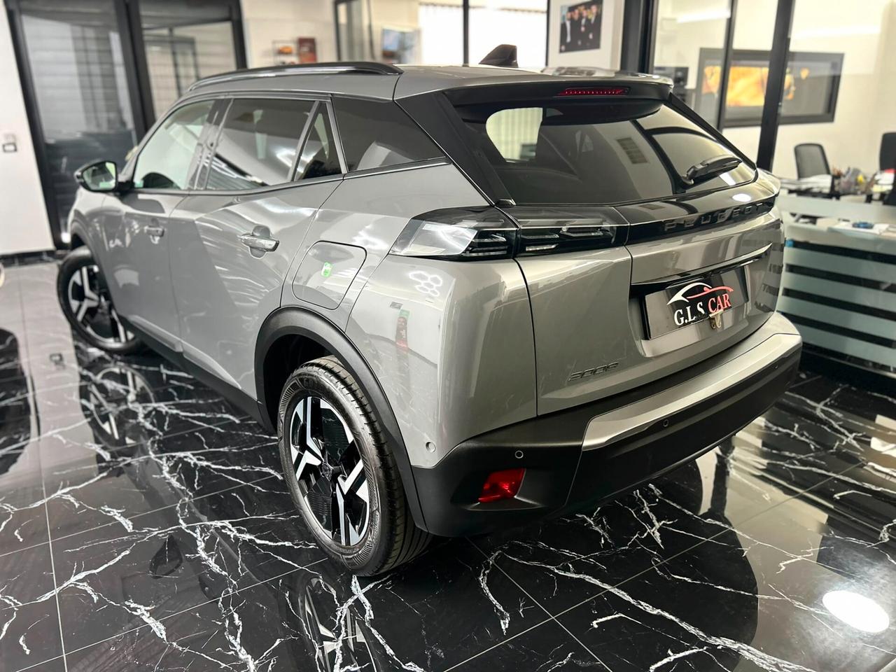 Peugeot 2008 PureTech 1.2 Benzina 100 cv S&S Allure