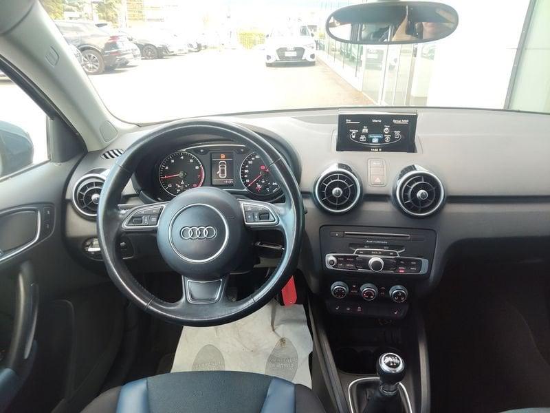 Audi A1 A1 Sportback 1.0 tfsi Sport 82cv