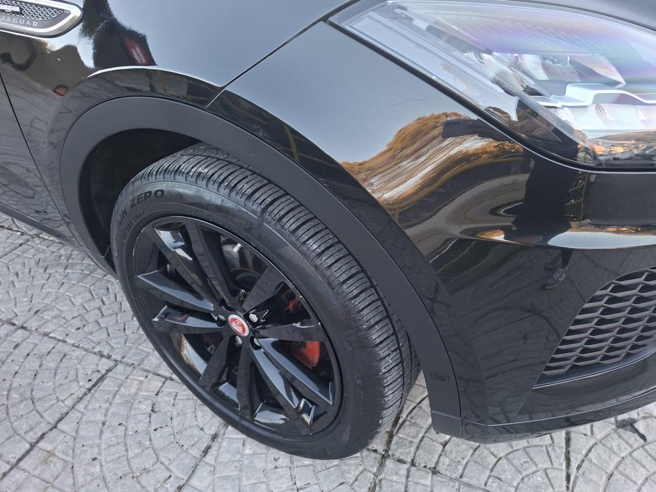 Jaguar E-Pace r sport full garantito 12 mesi accetto permute e finanziamenti