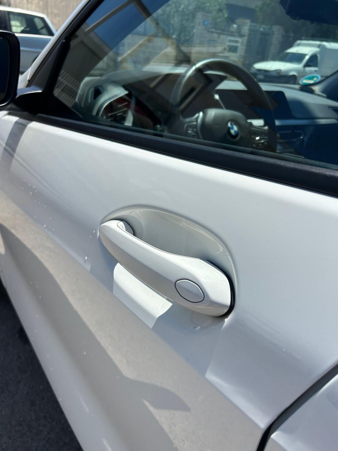 Bmw 116d Business Advantage-2021 AMBIENT/HEAD UP DISPLAY